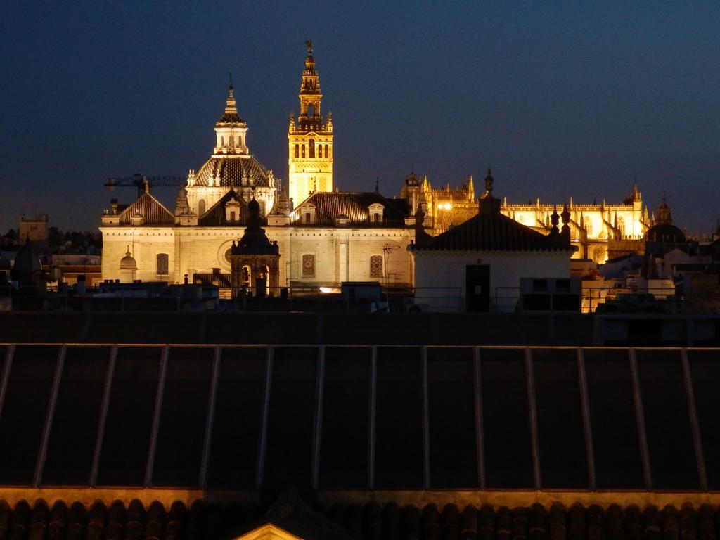 Apartamentos Diaber Laraña Sevilla Exterior foto