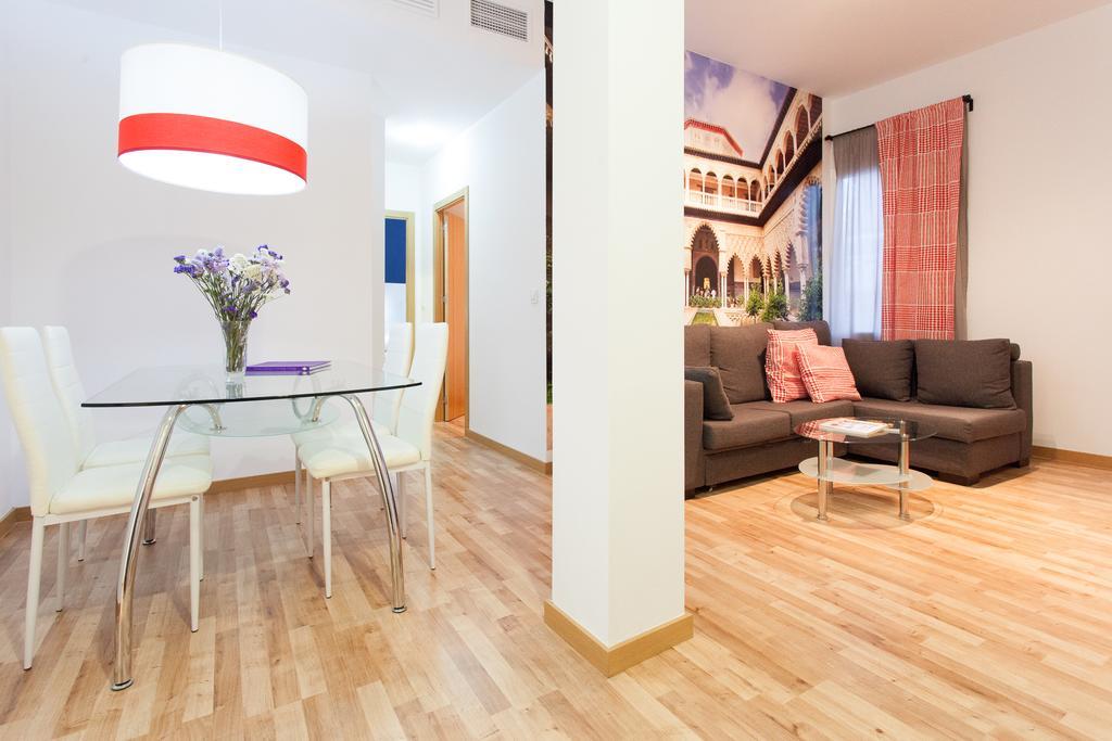 Apartamentos Diaber Laraña Sevilla Habitación foto