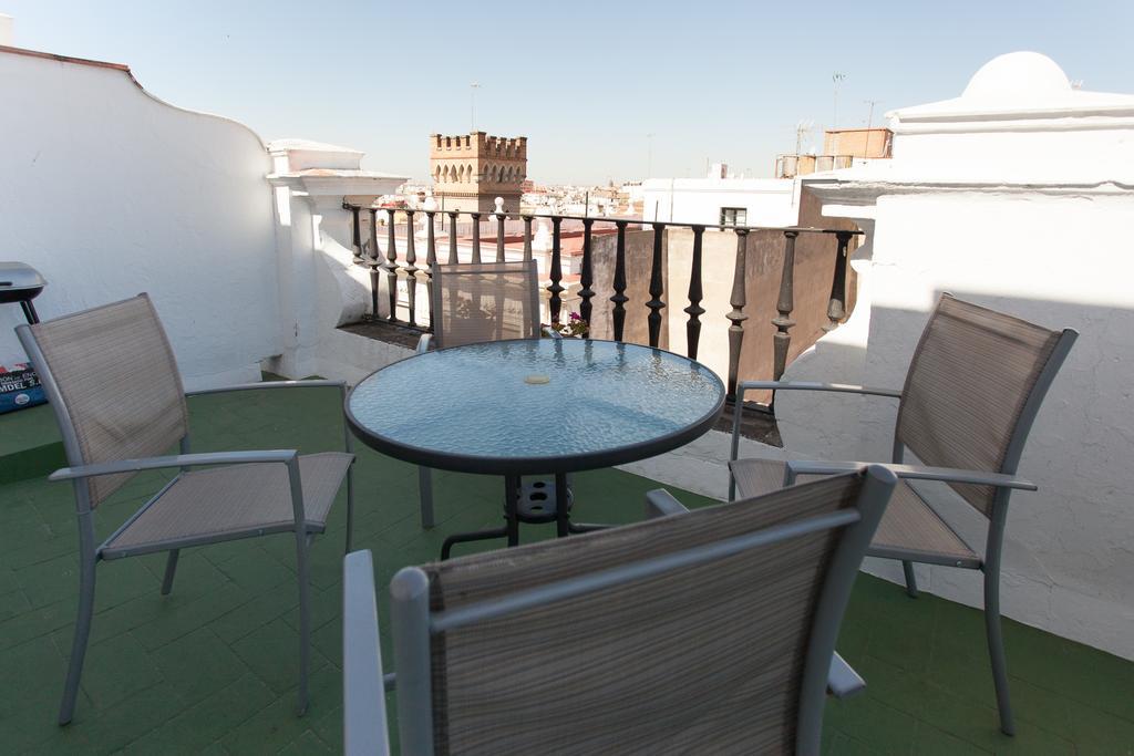 Apartamentos Diaber Laraña Sevilla Habitación foto
