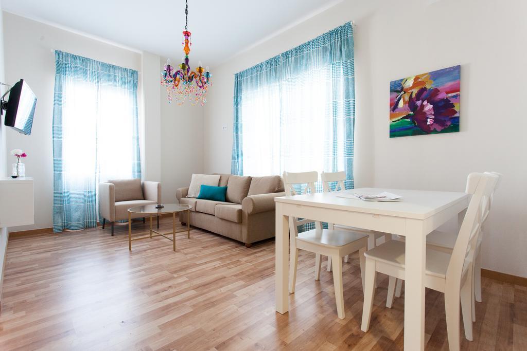 Apartamentos Diaber Laraña Sevilla Habitación foto