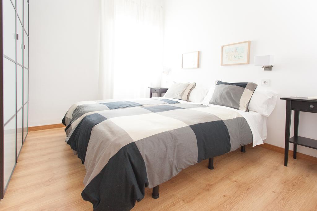 Apartamentos Diaber Laraña Sevilla Habitación foto