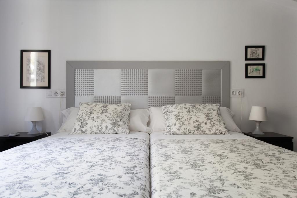 Apartamentos Diaber Laraña Sevilla Habitación foto
