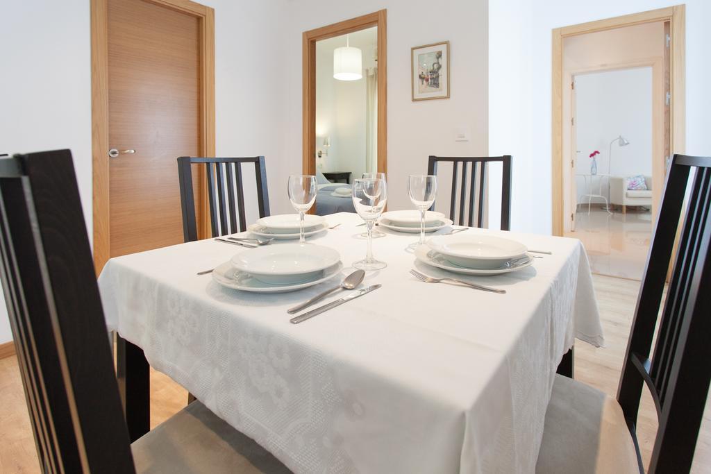 Apartamentos Diaber Laraña Sevilla Habitación foto