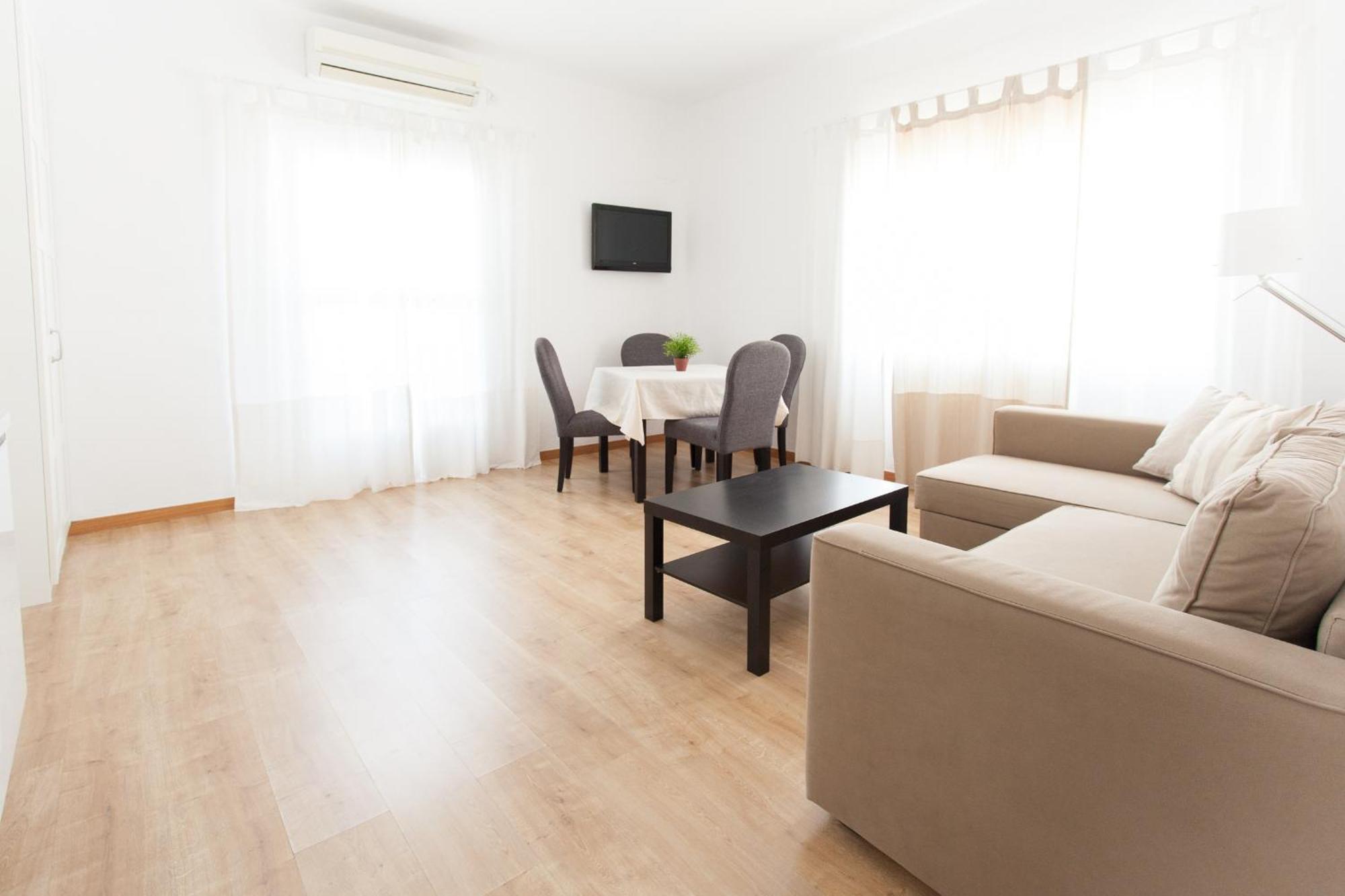 Apartamentos Diaber Laraña Sevilla Exterior foto